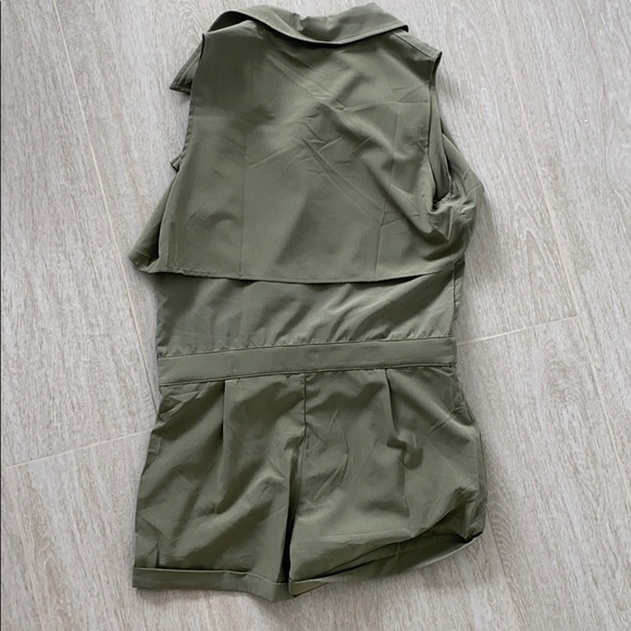 NEW olive safari romper - Picture 4 of 4